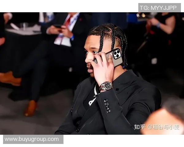 猛龙队与锋线新星朱利安里斯签约引发关注他是维密天使的弟弟